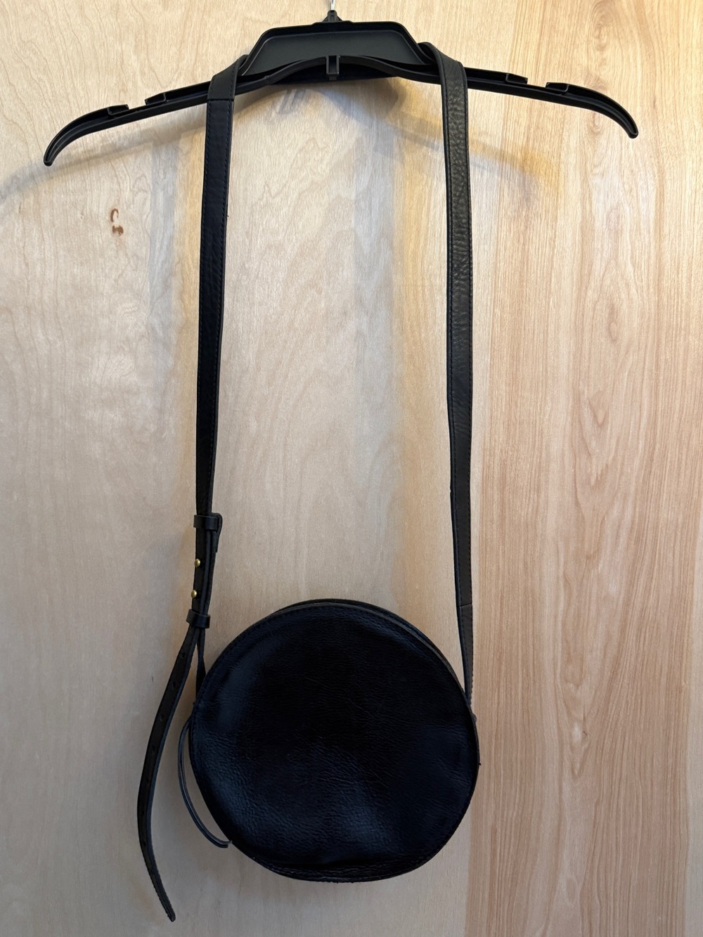 Madewell Black Leather Circular Crossbody Bag - Picture 3 of 16